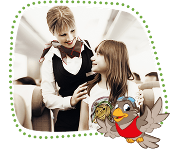 Lexi zeigt ein alleinreisendes Mädchen, das im Flugzeug von einer SWISS-Flugbegleiterin betreut wird